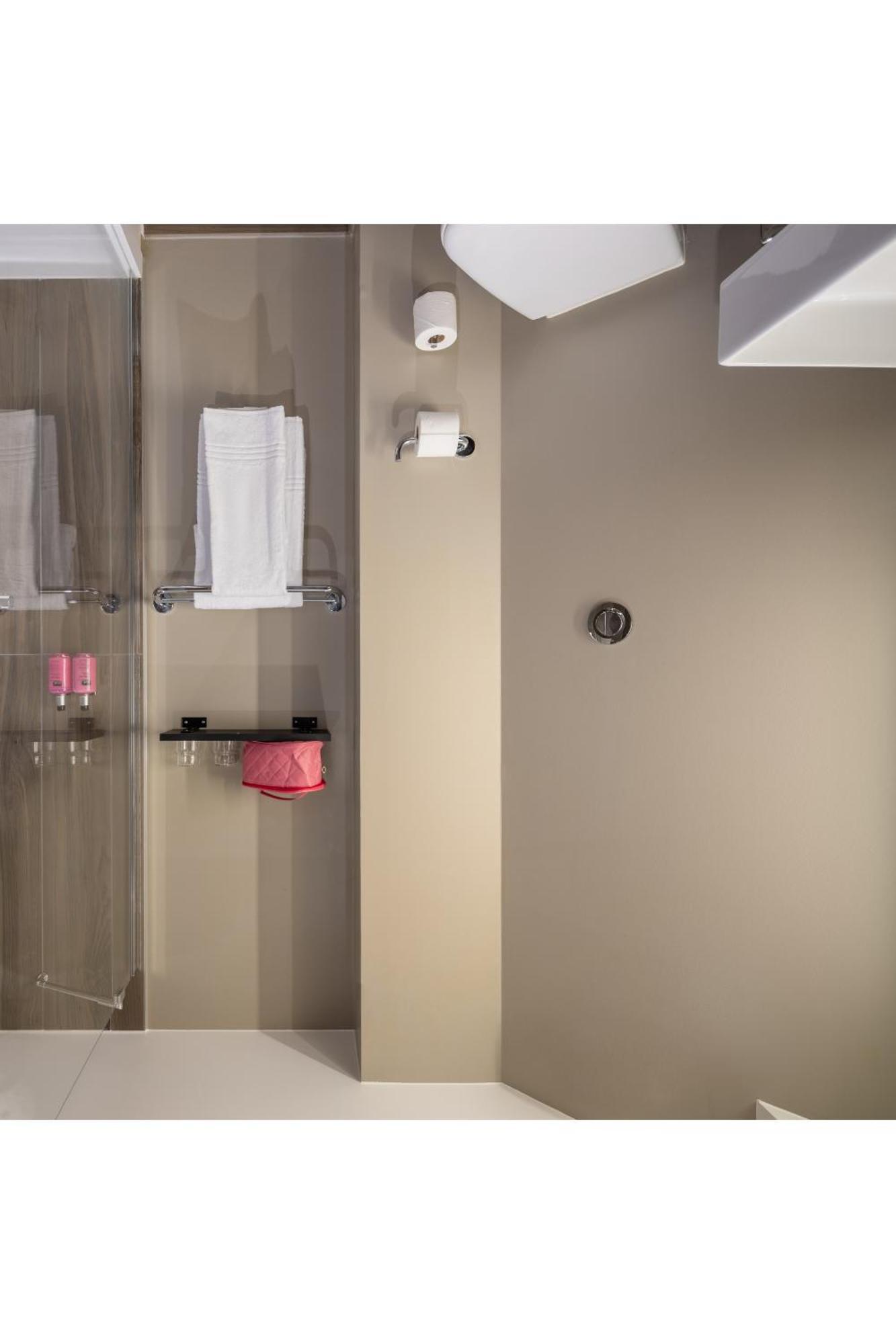 Moxy Paris Clamart Exterior foto